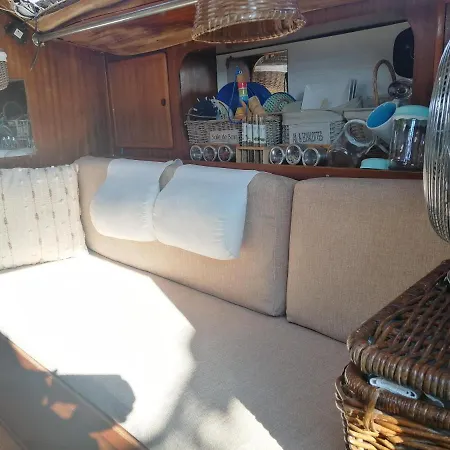 Botel La Tua Stanza A Vela Sul Mare