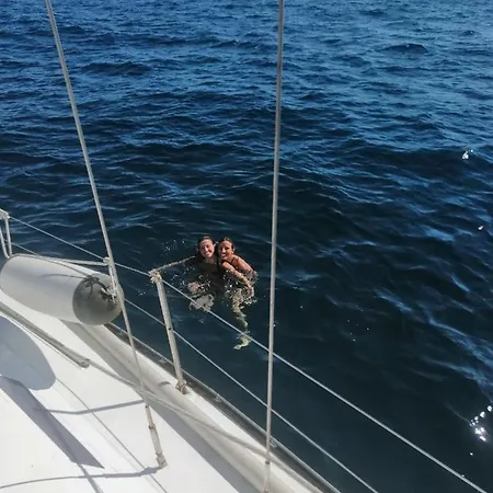 La Tua Stanza A Vela Sul Mare Botel Bari