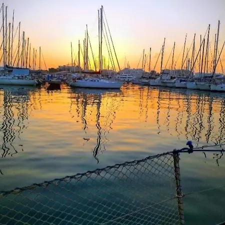 La Tua Stanza A Vela Sul Mare Båthotell Bari