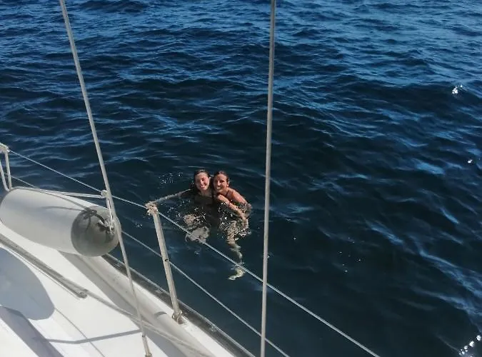 La Tua Stanza A Vela Sul Mare Hotel na wodzie Bari